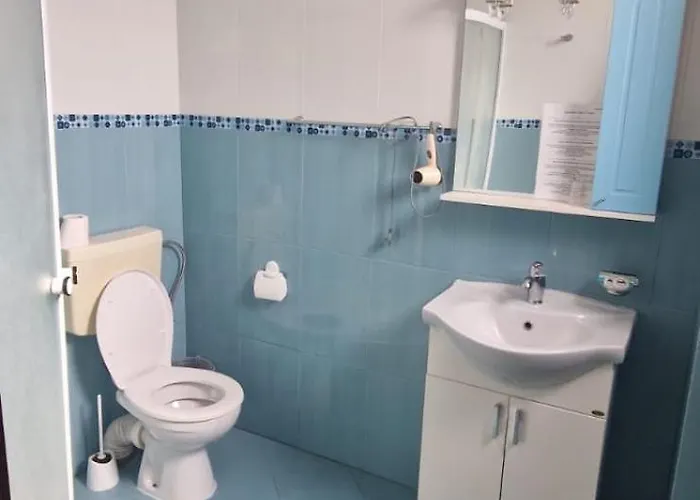 Naparis Boutique Πανσιόν *