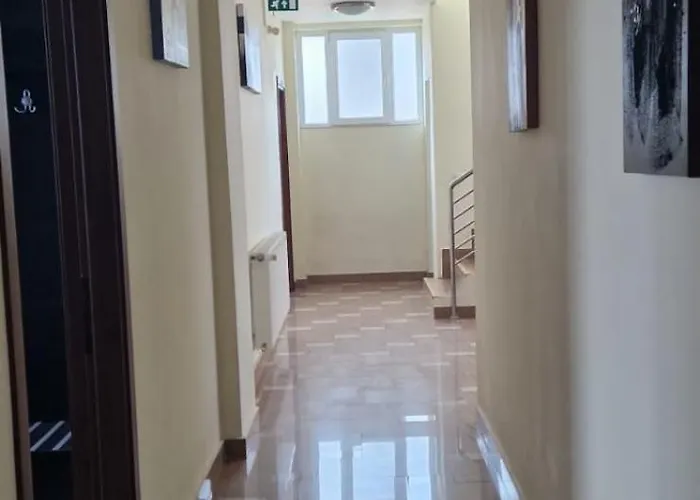 Πανσιόν Naparis Boutique *