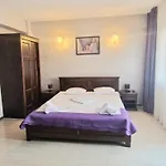 Naparis Boutique Pensiune *